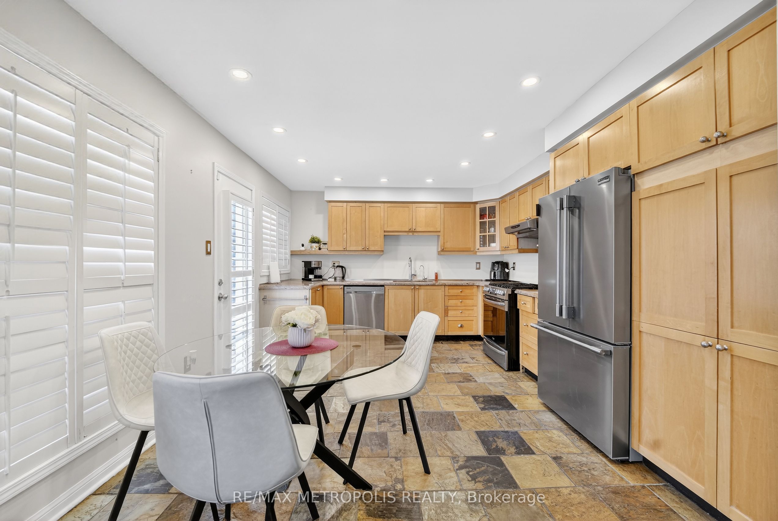 1325 Ashwood Terrace BSMT