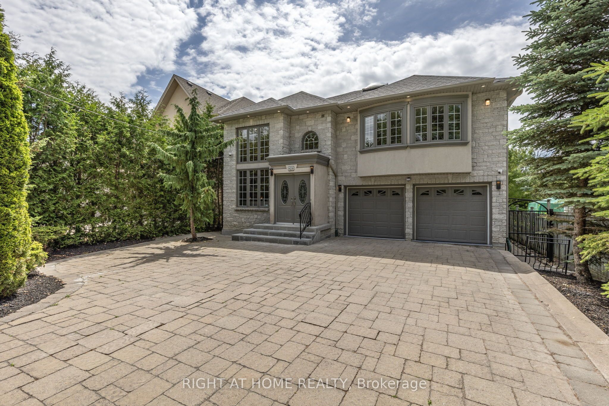 429 North Lake Road