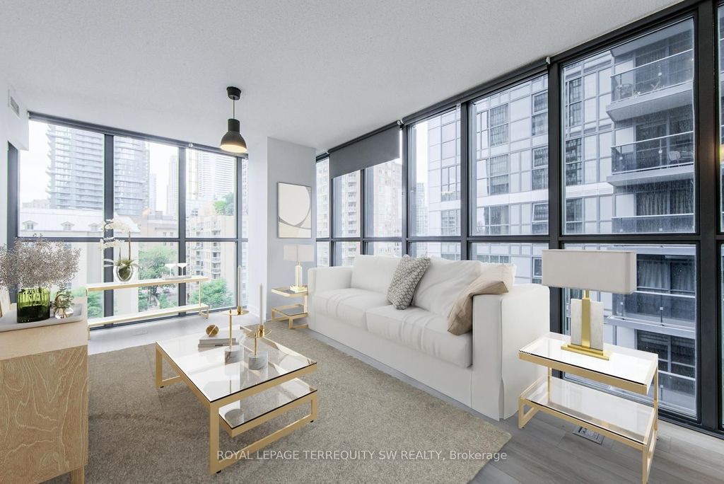 Photo of 110 Charles Street E #707, Toronto, ON M4Y 1T5 (MLS # C13439300)