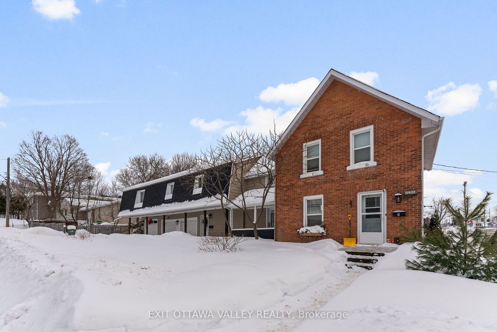 Photo of 80 Hunter Street, Pembroke, ON K8A 2N5 (MLS # X12791486)