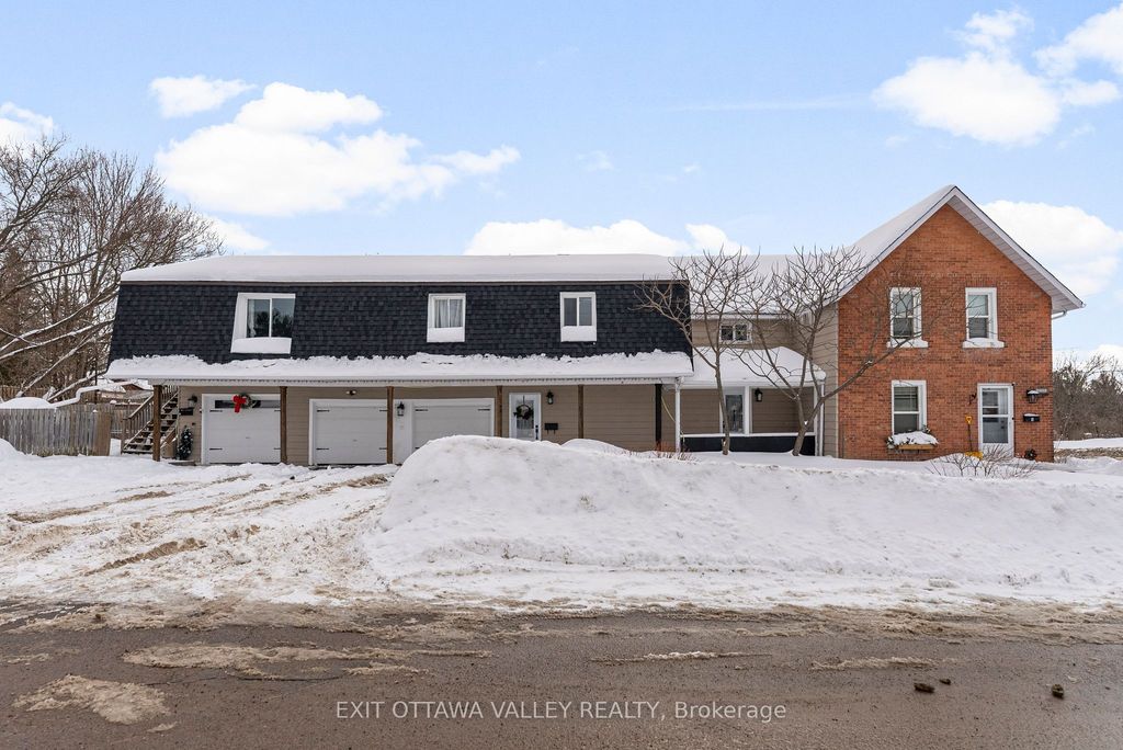 Photo of 80 Hunter Street, Pembroke, ON K8A 2N5 (MLS # X12791486)