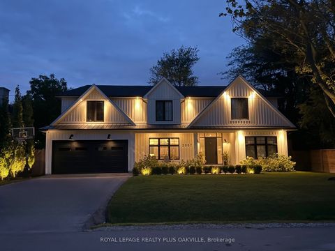 2057 Salvator Boulevard Oakville ON L6L 1M9