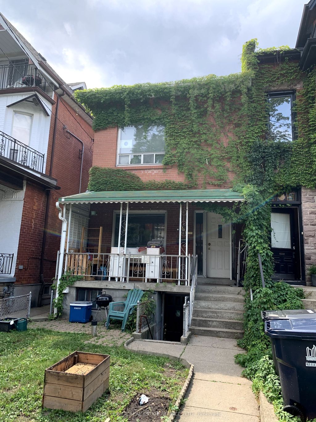 Photo of 464 Euclid Avenue, Toronto, ON M6G 2S9 (MLS # C12316821)