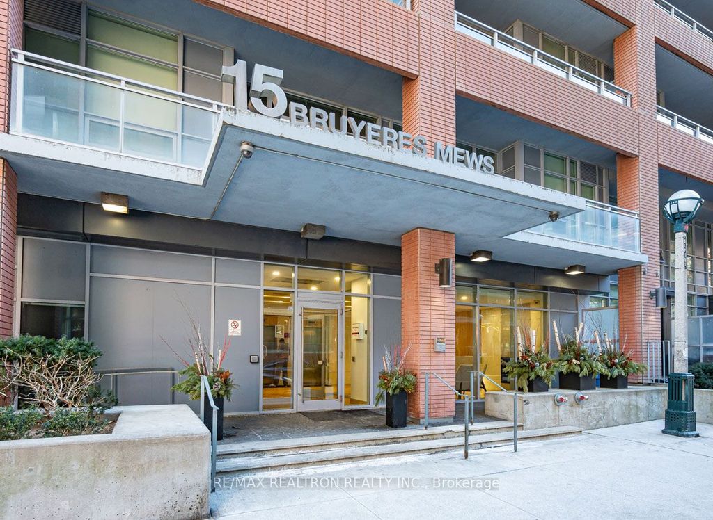 Photo of 15 Bruyeres Mews #1008, Toronto, ON M5V 0A7 (MLS # C12902142)