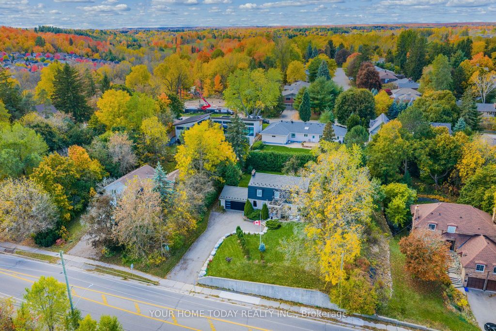 Photo of 190 Main Street S, Halton Hills, ON L7G 3E9 (MLS # W13170794)