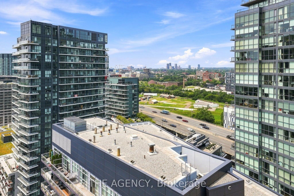 Photo of 600 Fleet Street #2301, Toronto, ON M5V 1B7 (MLS # C13621148)