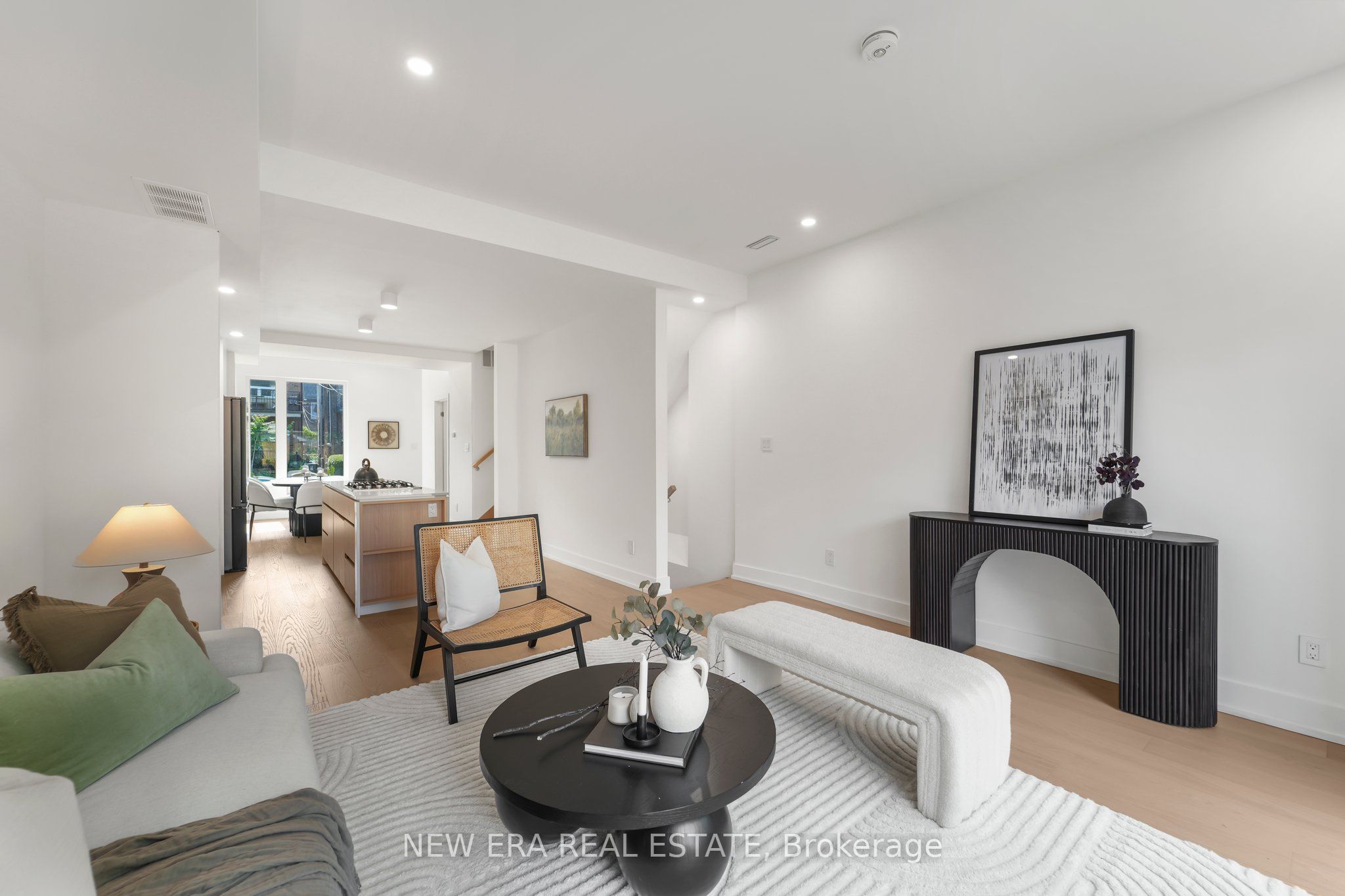113 Bellwoods Avenue