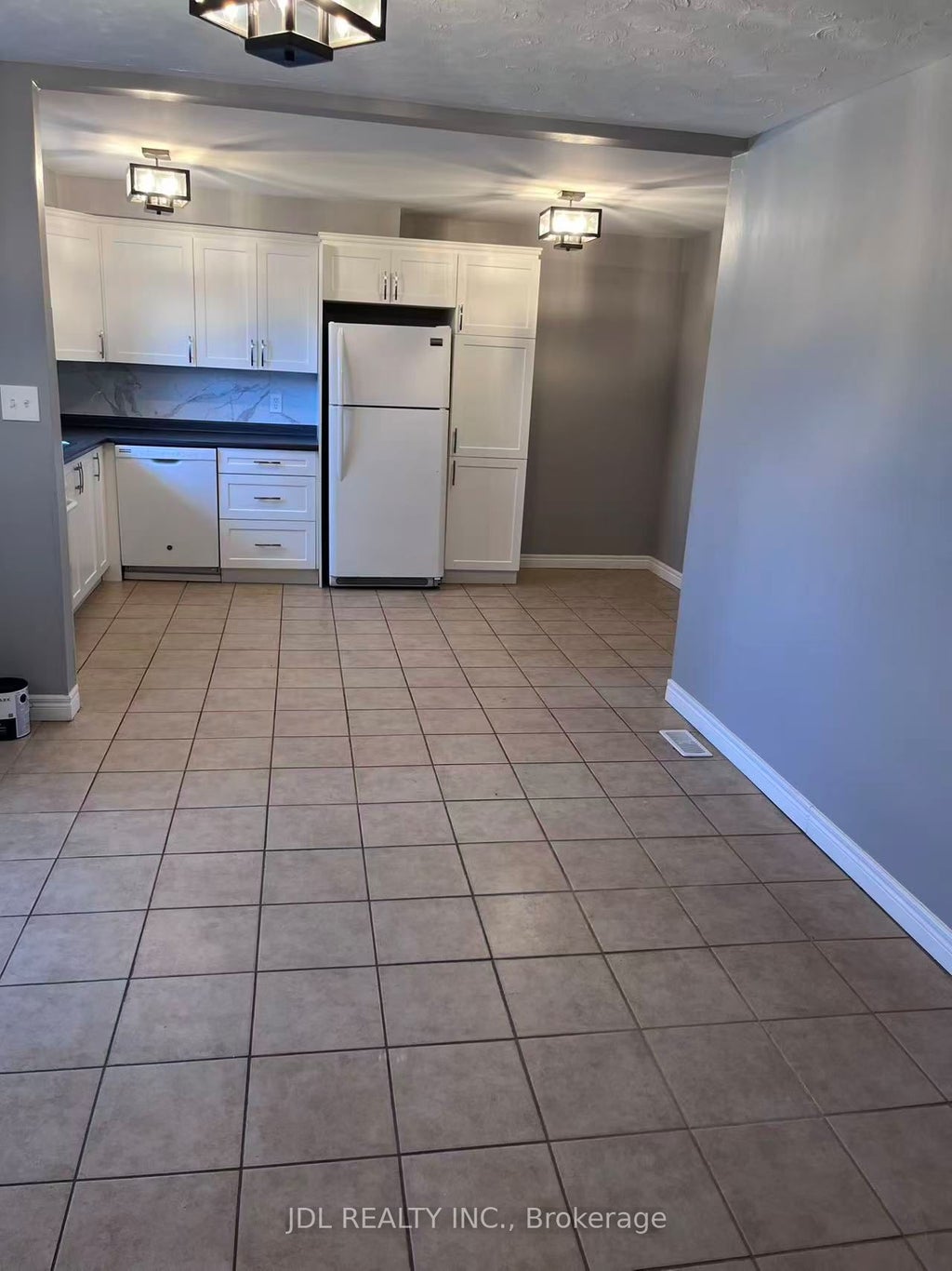 Photo of 8110 Chippewa Road E, Hamilton, ON L0R 1W0 (MLS # X13539384)