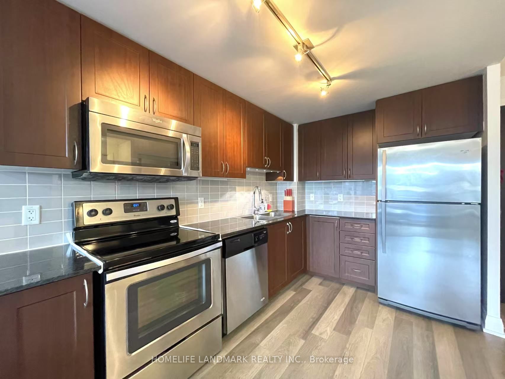 372 Highway 7 N/A E 1017