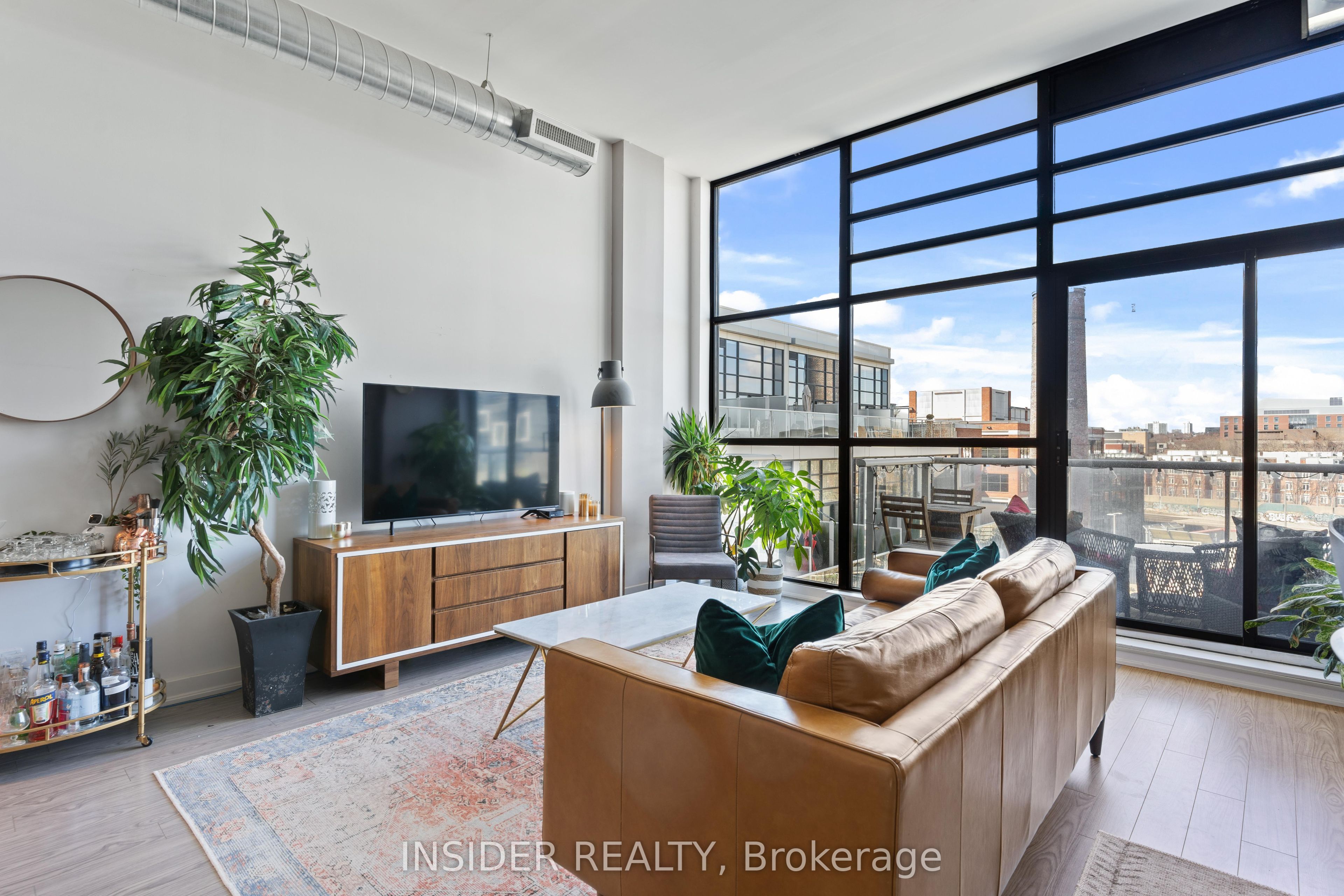 43 Hanna Avenue 502