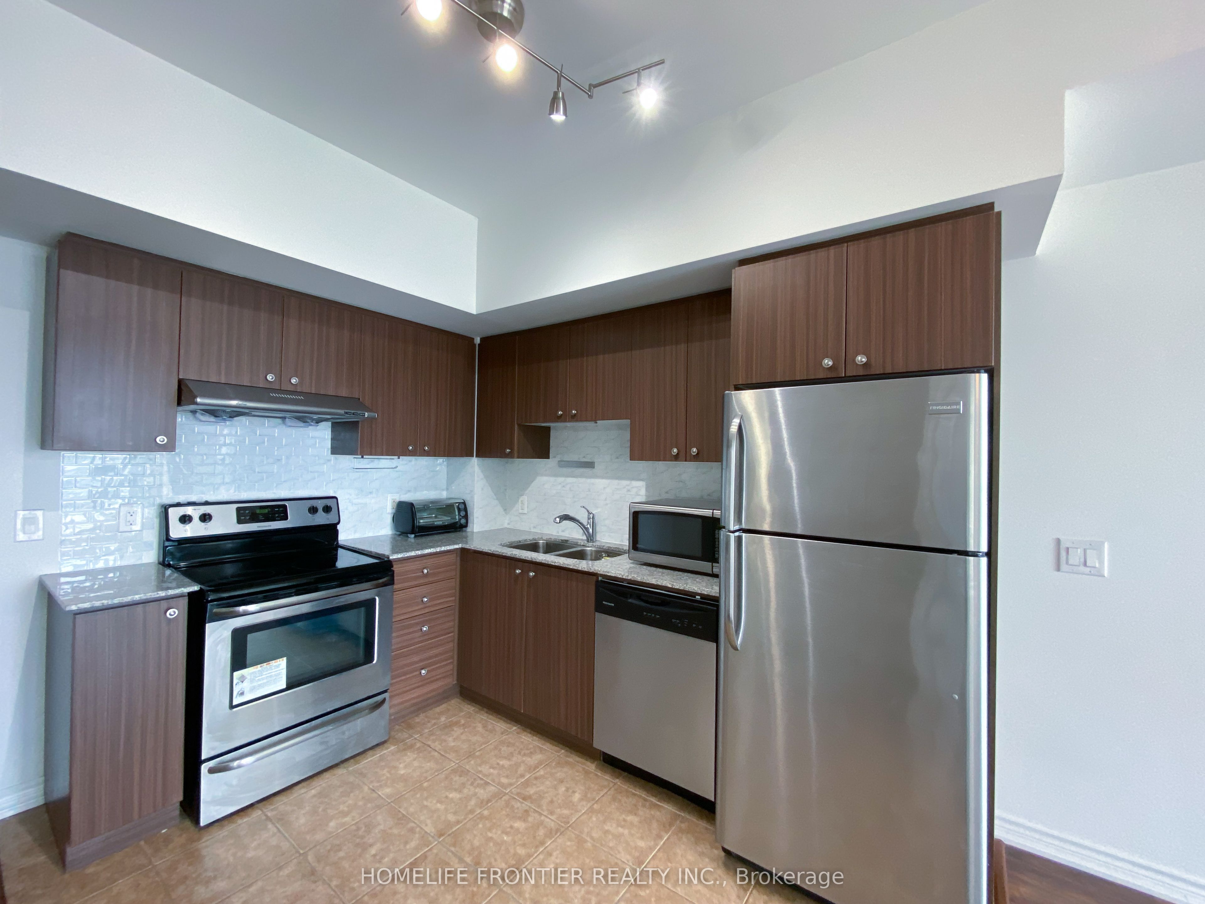 8323 Kennedy Road 1025