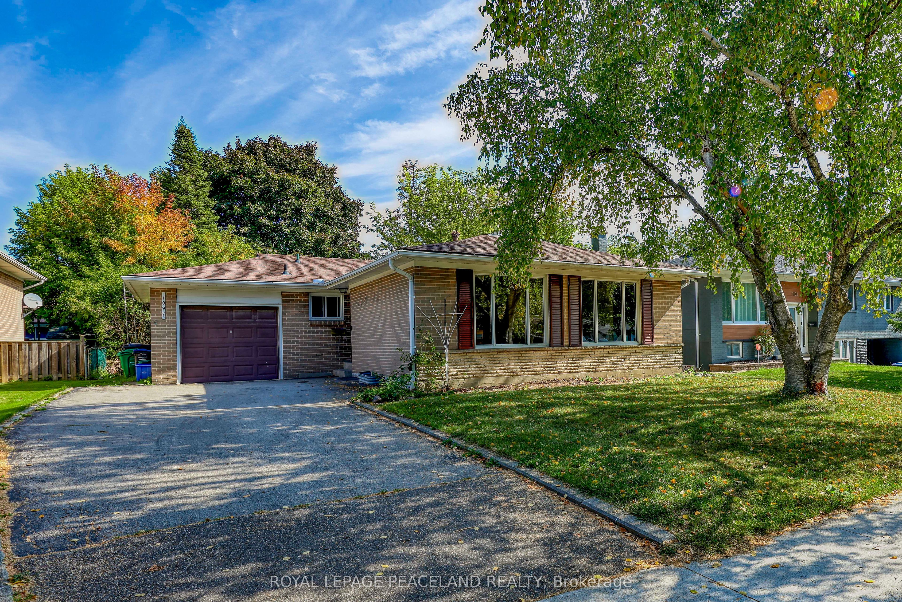 1097 Parthia Crescent