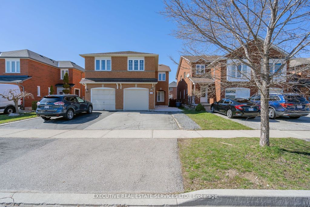 Photo of 3873 Densbury Drive, Mississauga, ON L5N 6Y9 (MLS # W12715848)