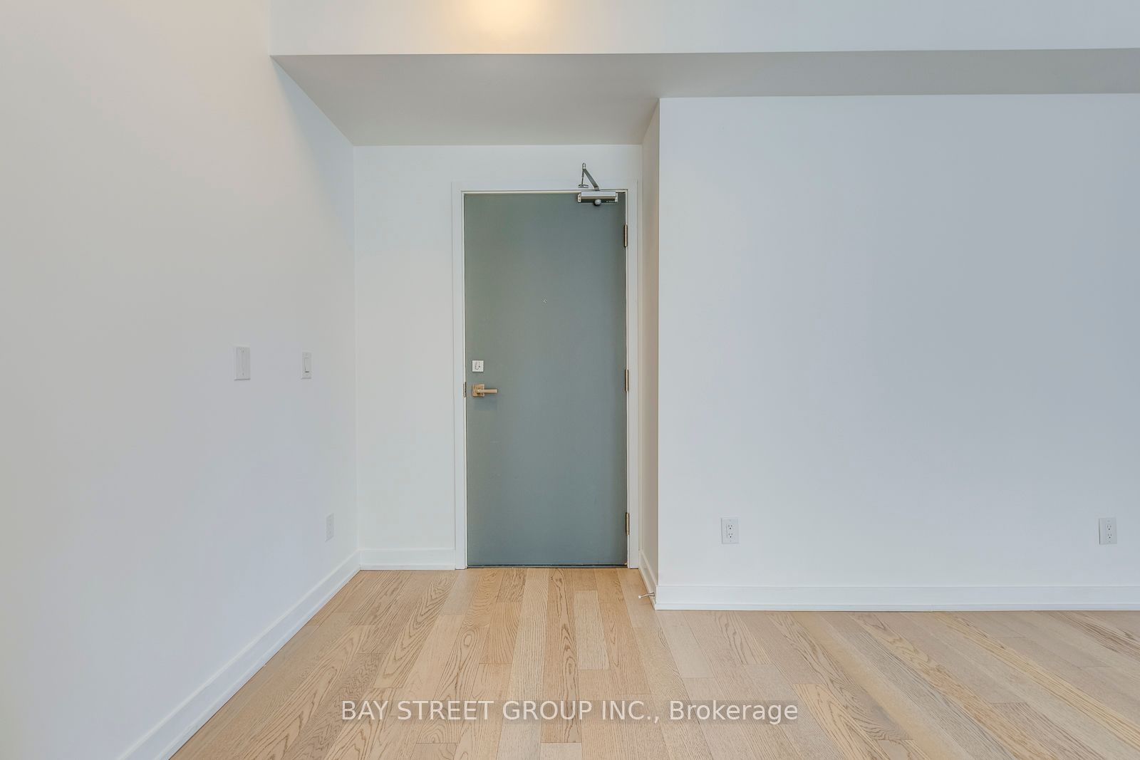 17 Dundonald Street 1601