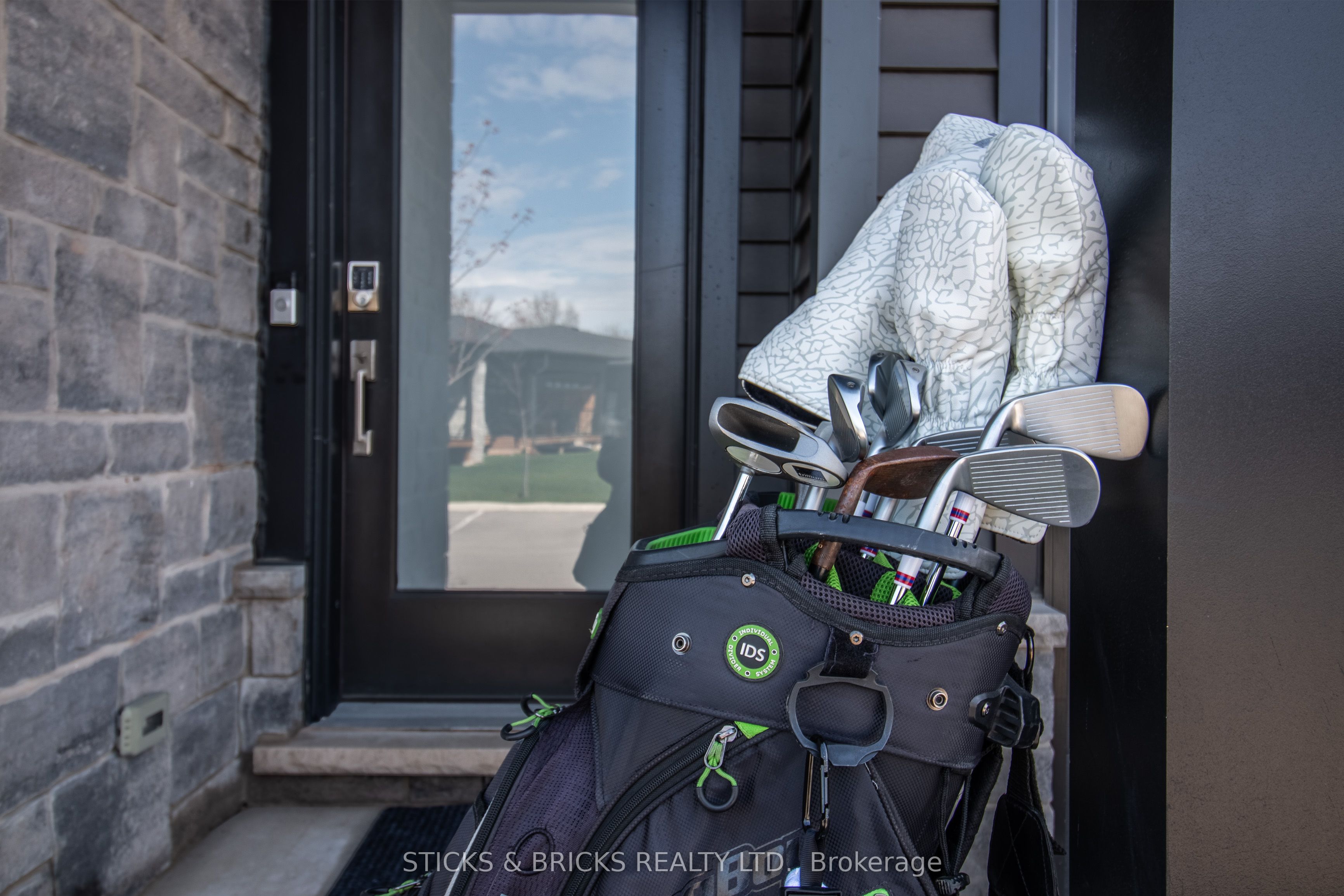 9150 Willoughby Drive 19