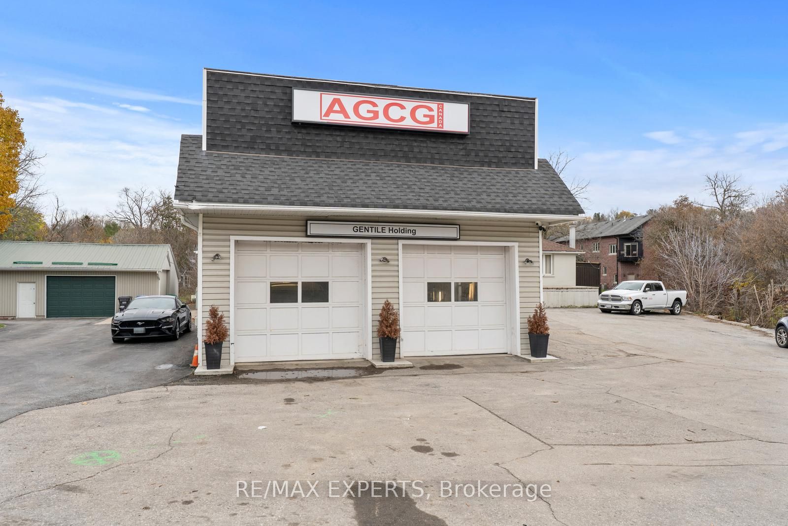 142 King Street E