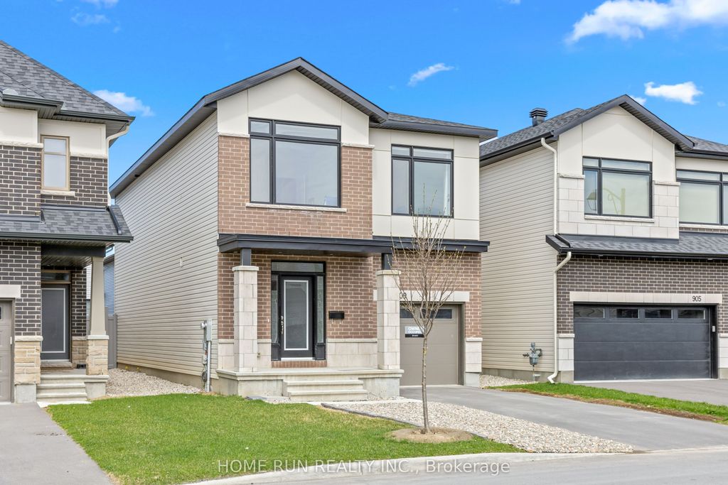 Photo of 909 Beckton Heights, Stittsville - Munster - Richmond, ON K2S 2X5 (MLS # X12848116)