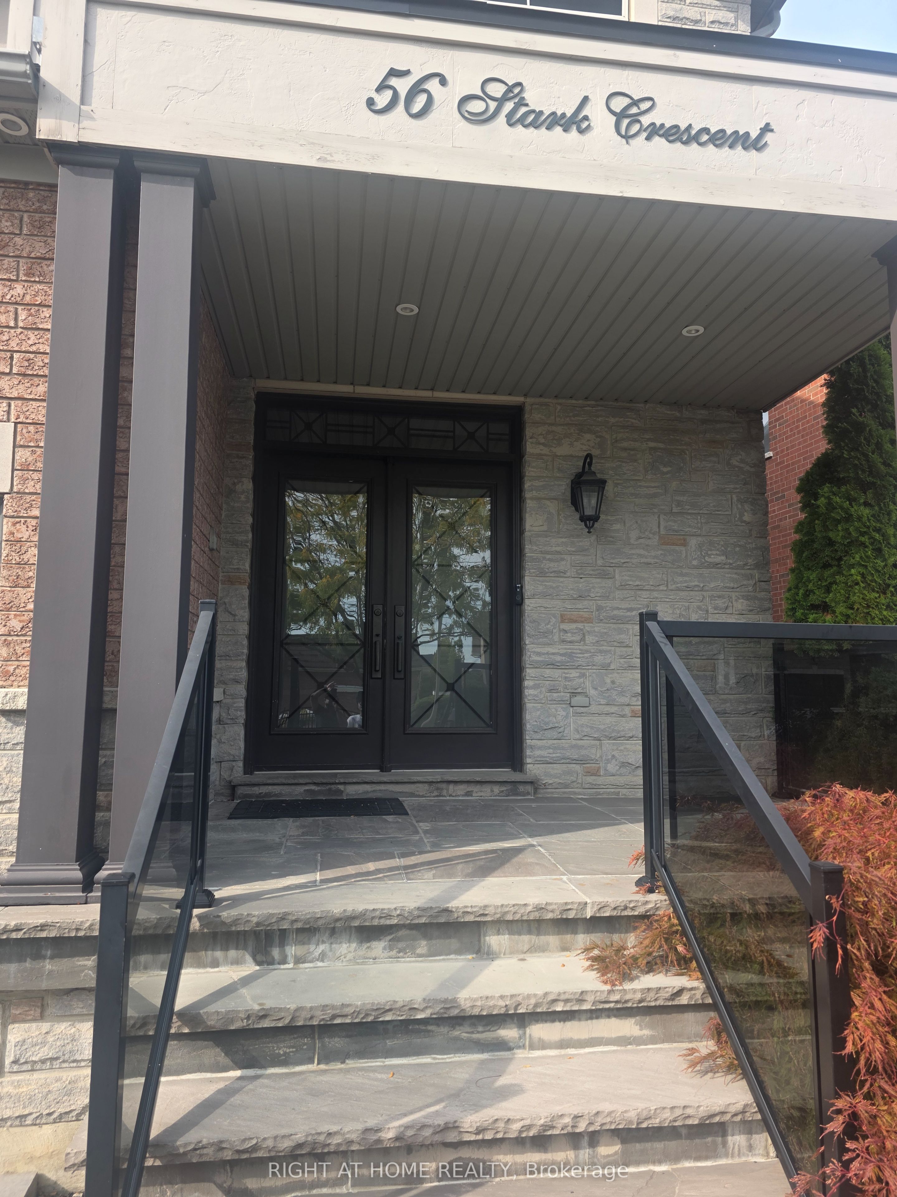 56 Stark Crescent