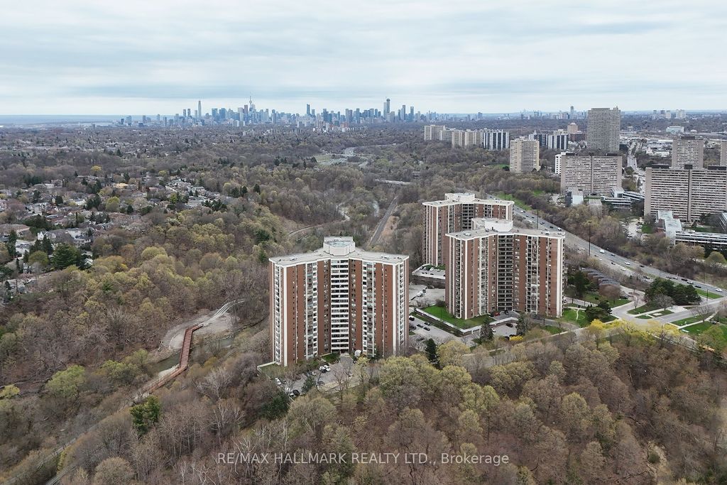 Photo of 60 Pavane Linkway Way #1704, Toronto, ON M3C 2Y6 (MLS # C13061020)