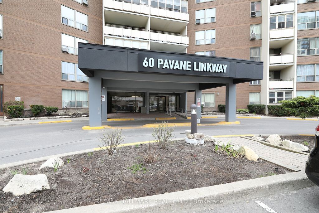 Photo of 60 Pavane Linkway Way #1704, Toronto, ON M3C 2Y6 (MLS # C13061020)