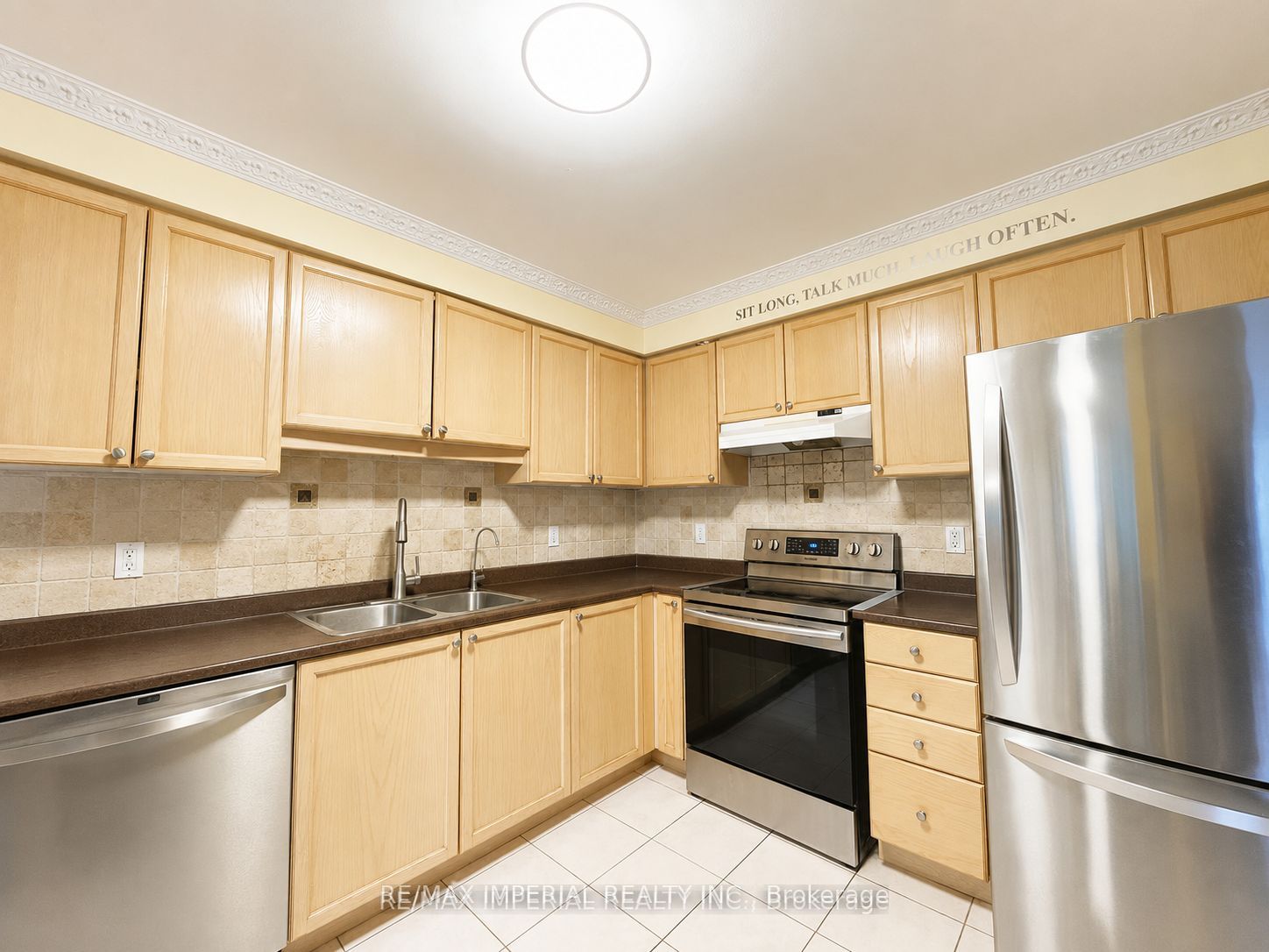 2955 Thomas Street 53, Upper RM1