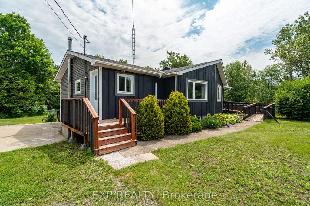 Photo of 8131 County Road 44 Road, Edwardsburgh/Cardinal, ON K0E 1X0 (MLS # X13652508)