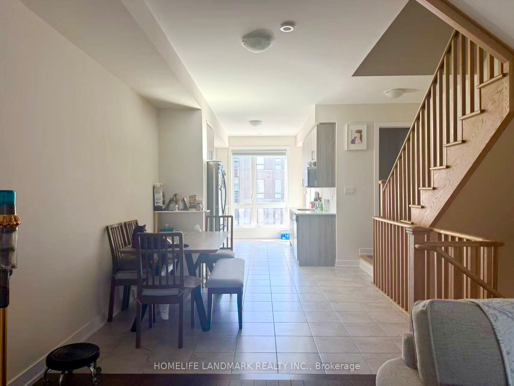 85 Stauffer Crescent