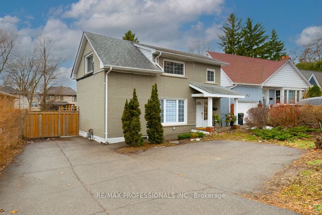 Photo of 4625 Dundas Street W, Toronto, ON M9A 1A4 (MLS # W12899804)