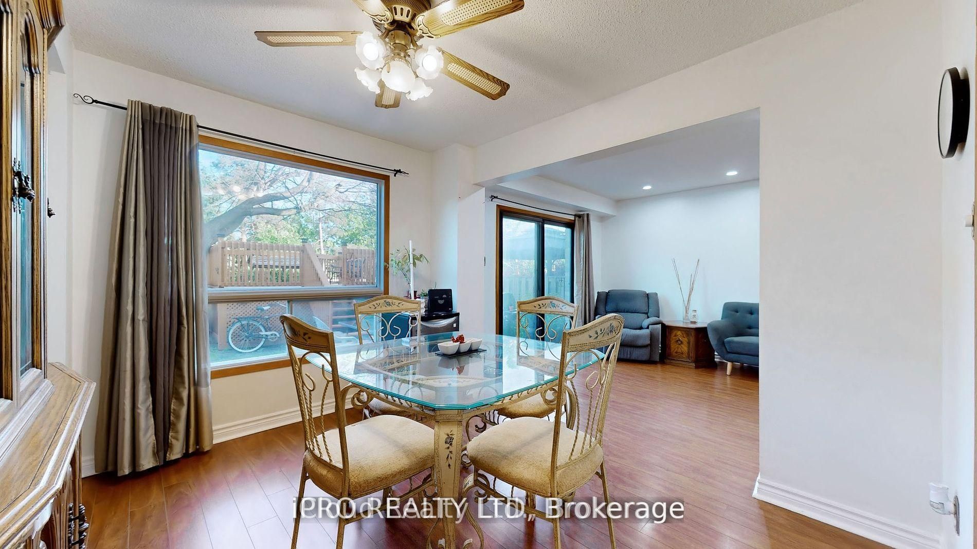 32 Dafoe Crescent