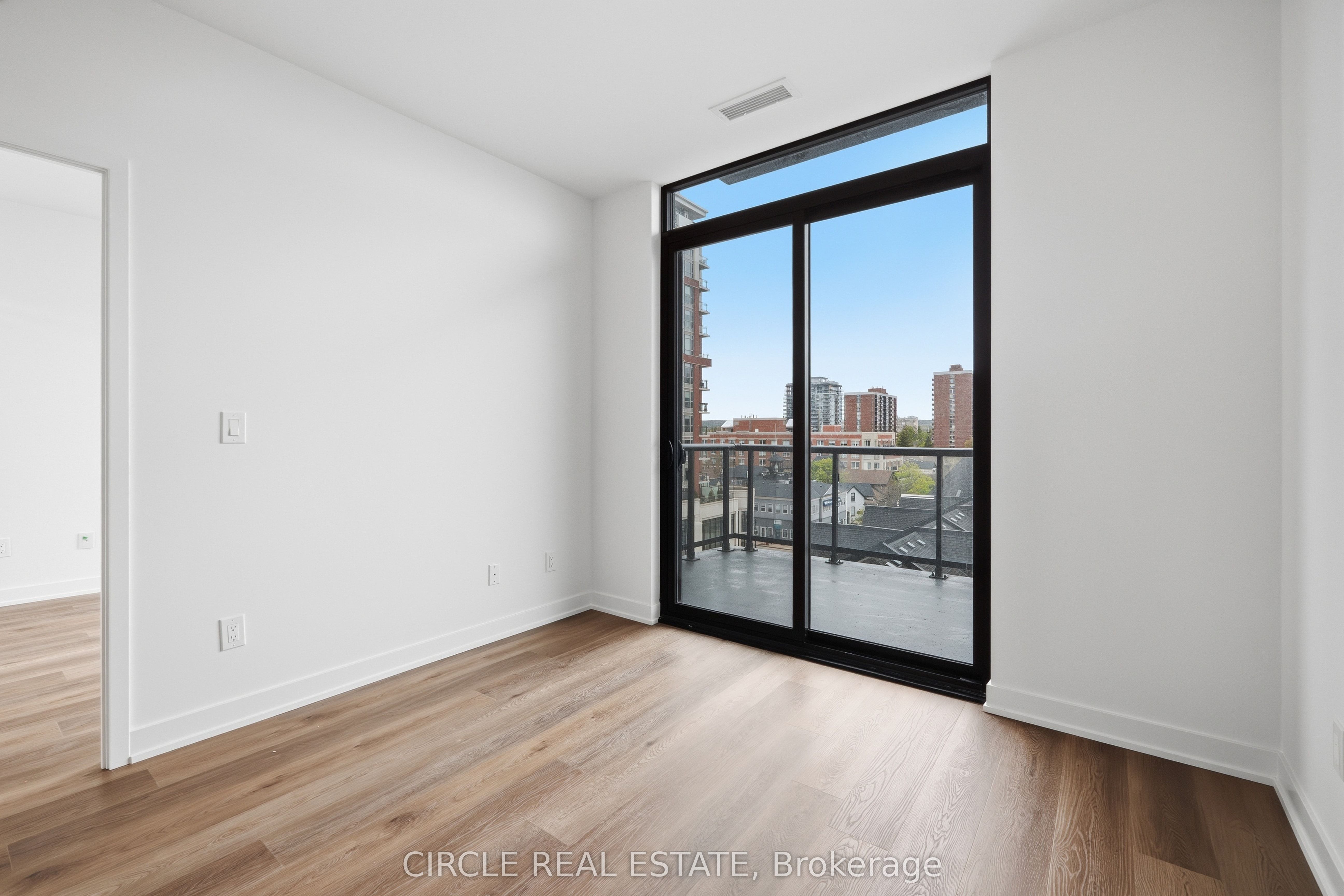 2075 Lakeshore Road 505