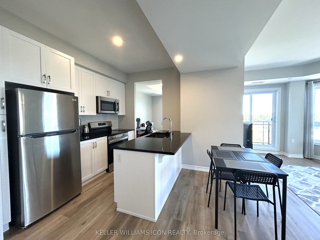 Photo of 1350 Hemlock Road #605, Manor Park - Cardinal Glen and Area, ON K1K 5C2 (MLS # X13817178)