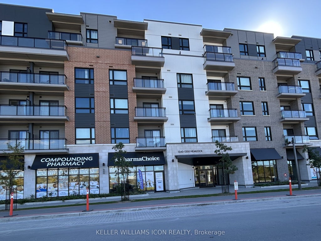 Photo of 1350 Hemlock Road #605, Manor Park - Cardinal Glen and Area, ON K1K 5C2 (MLS # X13817178)