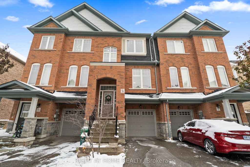 Photo of 9 Magdalene Crescent, Brampton, ON L6Z 0B4 (MLS # W12750572)