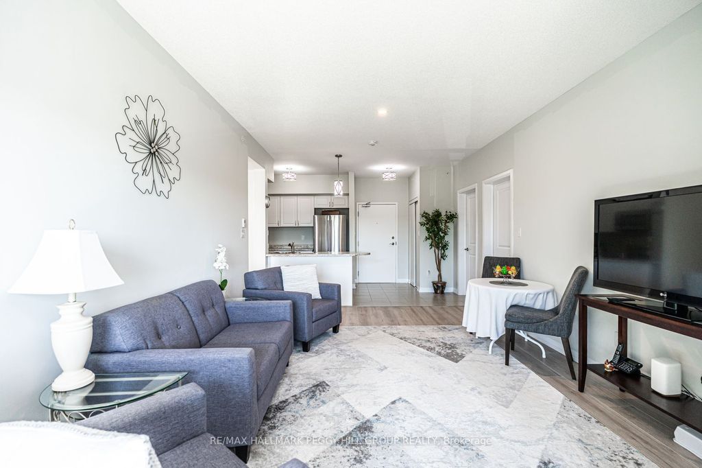 Photo of 295 Cundles Road E #404, Barrie, ON L4M 0K8 (MLS # S12811934)