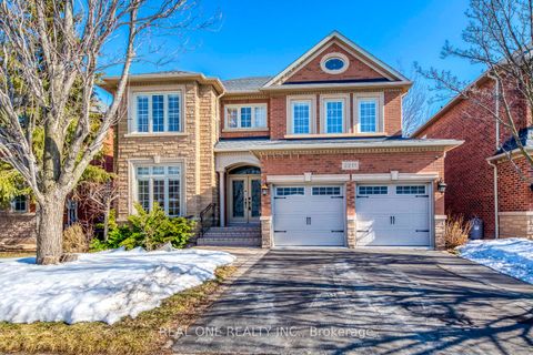 2211 North Ridge Trail Oakville ON L6H 6W2