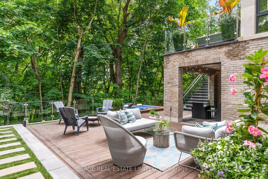 Photo of 11 Ridgewood Road, Toronto, ON M5P 1T4 (MLS # C13792612)