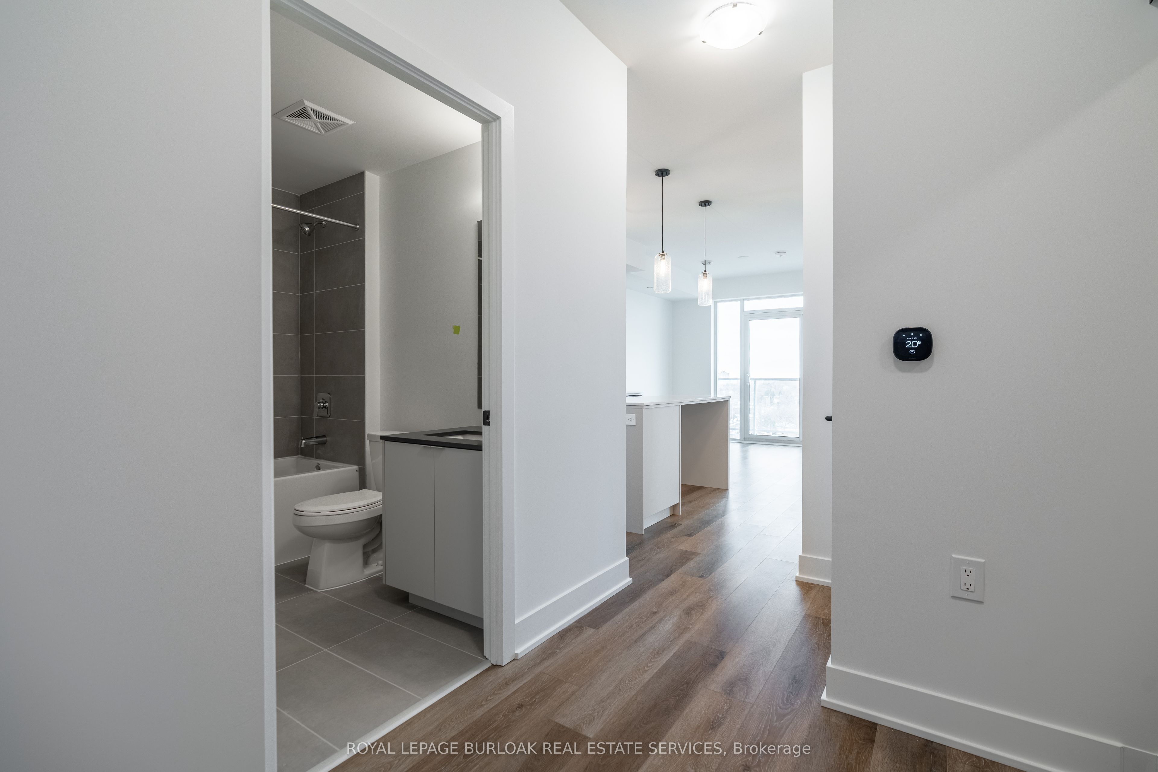 2088 James Street 1204