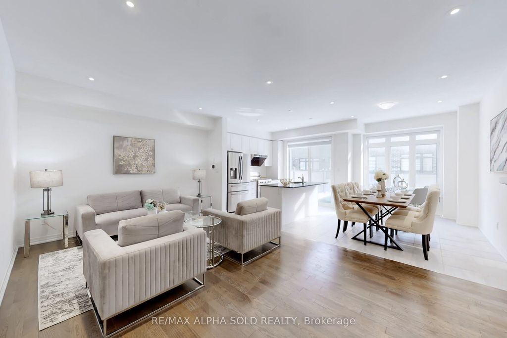 Photo of 63 McCague Street, Richmond Hill, ON L4S 0J4 (MLS # N12736430)