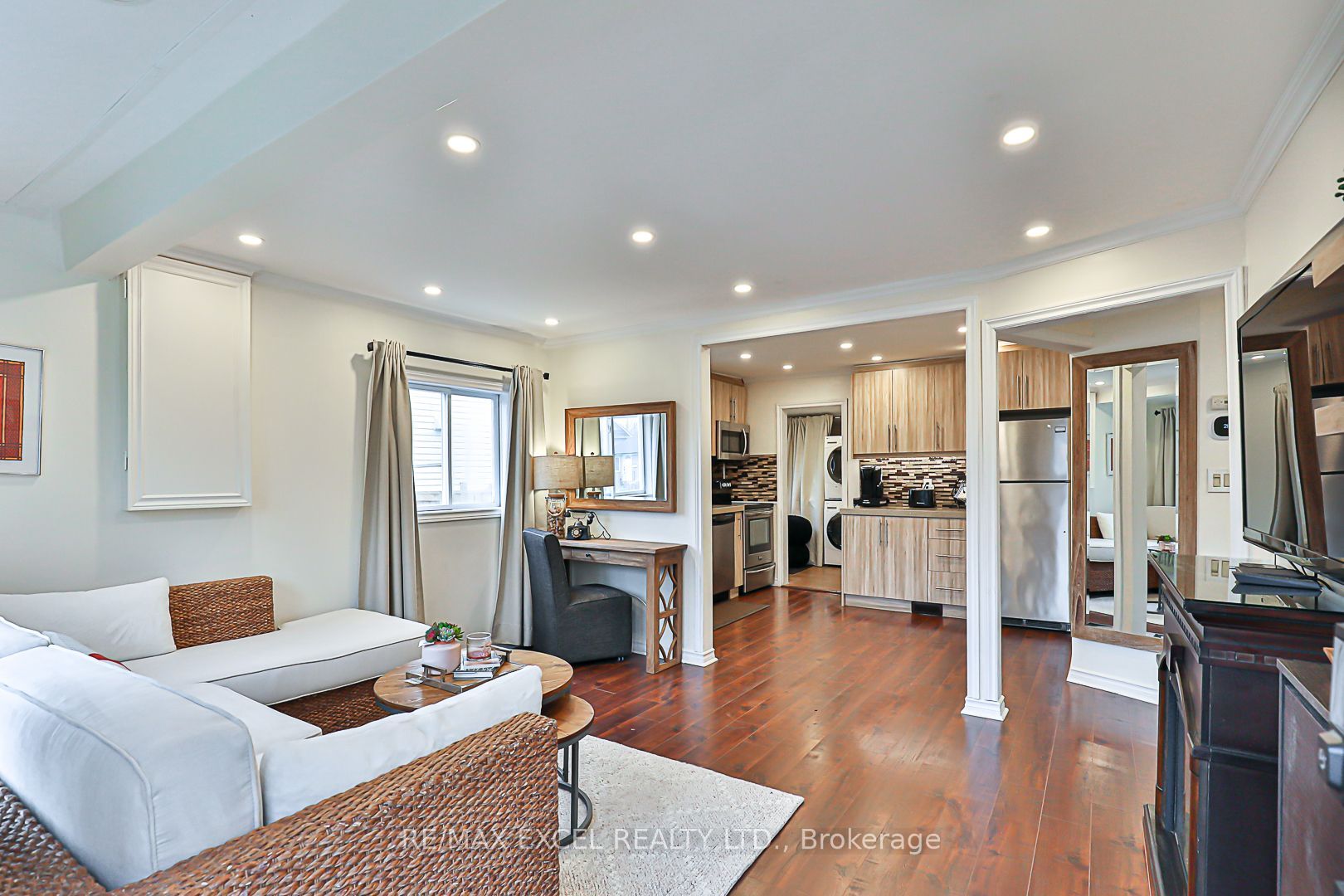255 Parkway Avenue