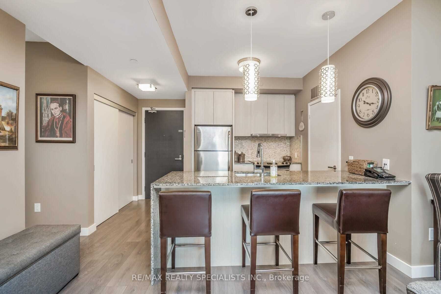 5025 Harvard Road 202