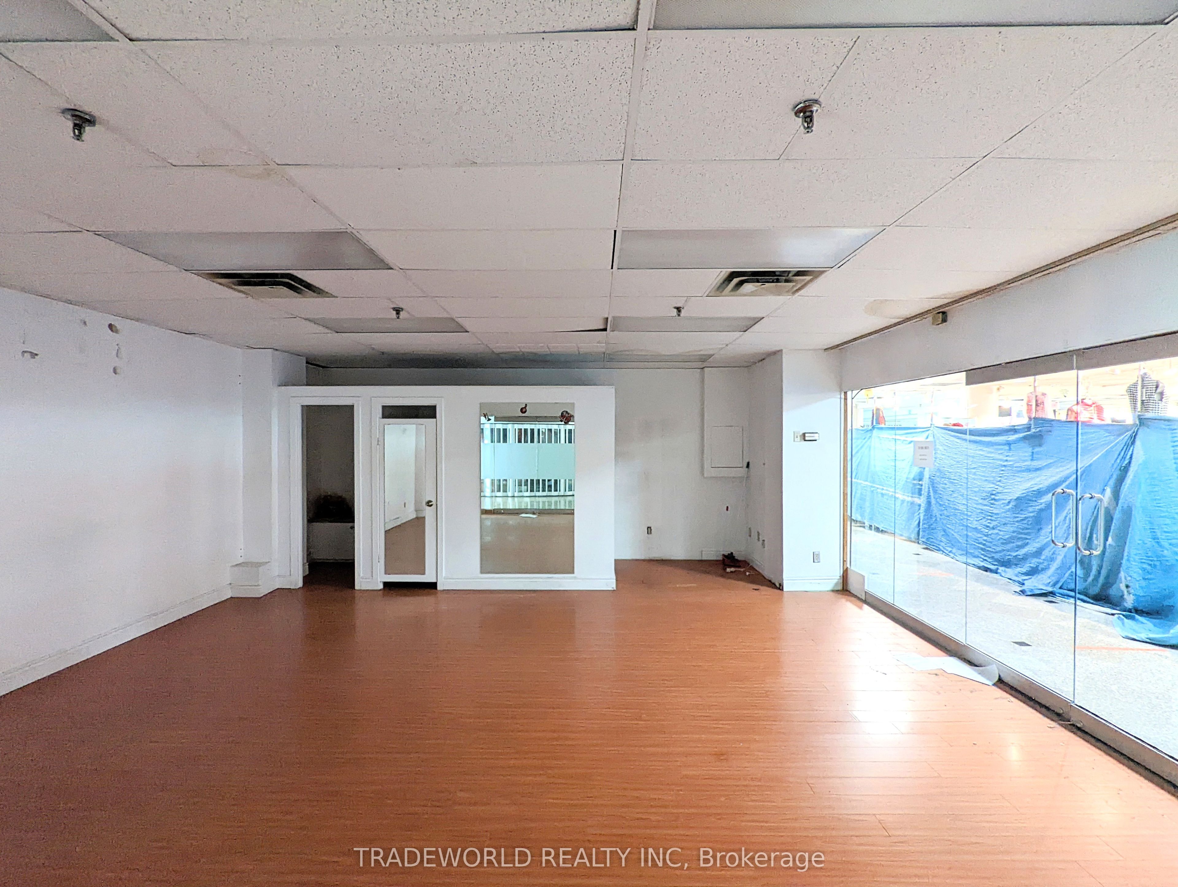 222 Spadina Avenue 271