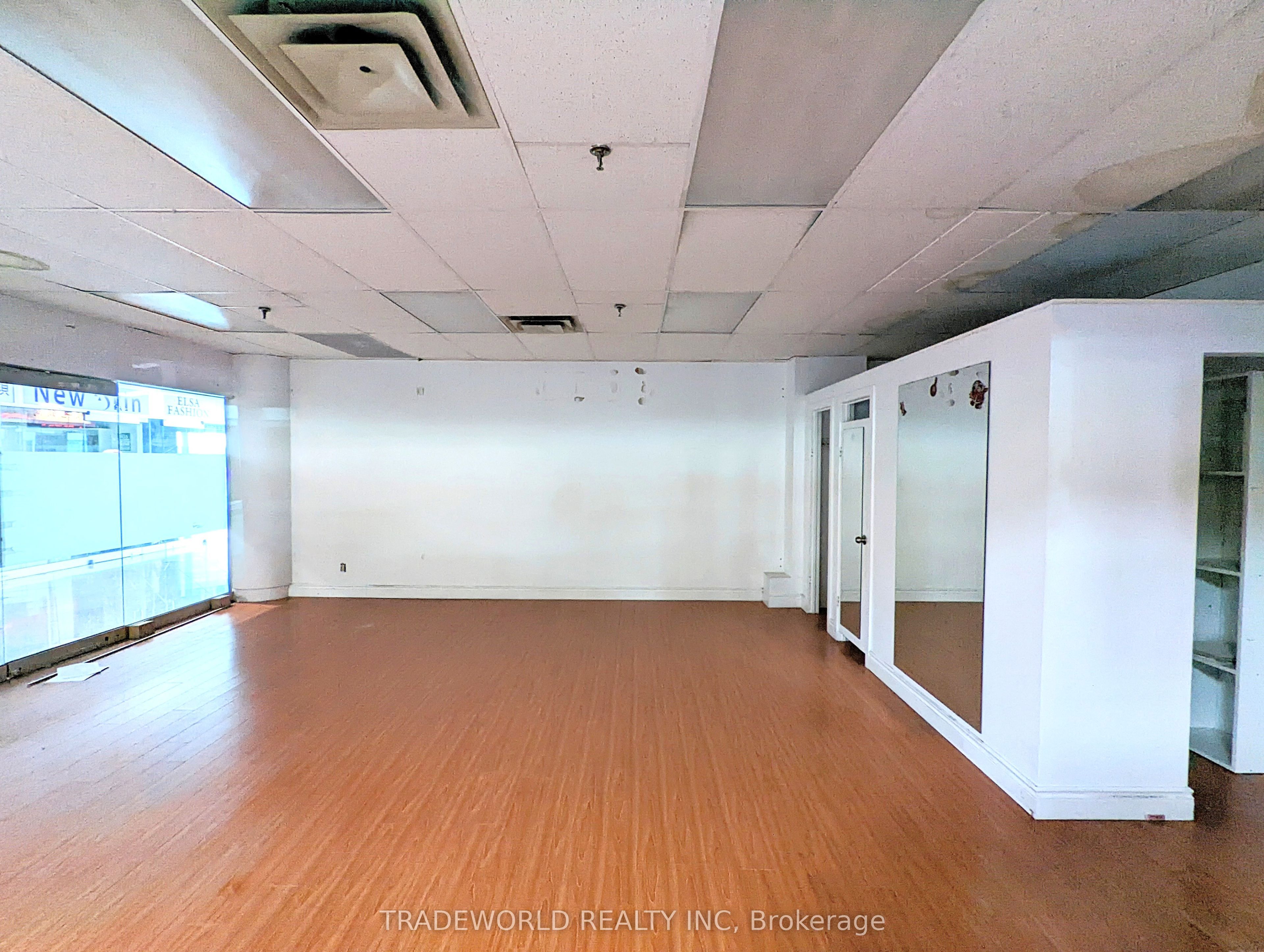 222 Spadina Avenue 271