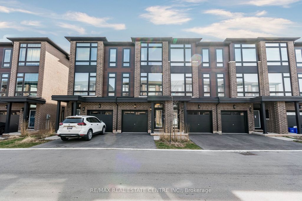 Photo of 270 Melvin Avenue #33, Hamilton, ON L8H 2K2 (MLS # X12650878)