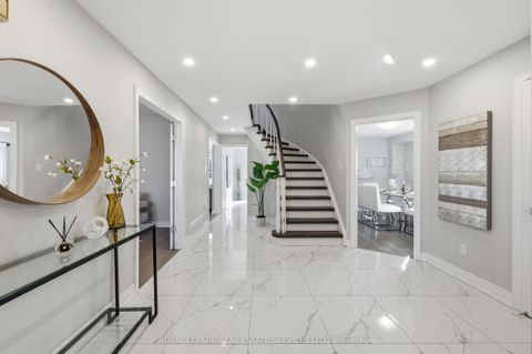 4134 Murray Hill Crescent Mississauga ON L5C 4H8