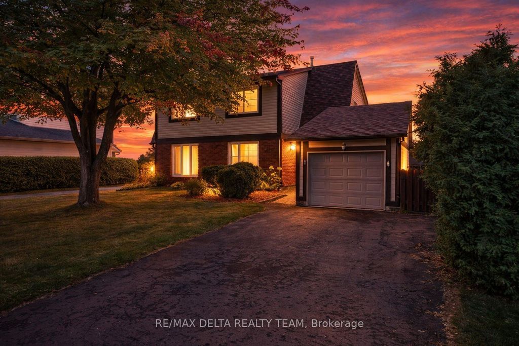 Photo of 427 Mockingbird Drive, Orleans - Cumberland and Area, ON K1E 2A8 (MLS # X12942094)