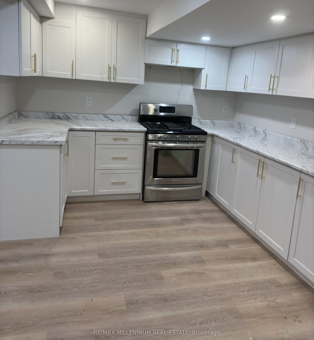 Photo of 2776 Rosewood Lane, Oakville, ON L6J 7M4 (MLS # W13653002)