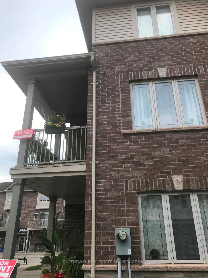 651 Kemp Common