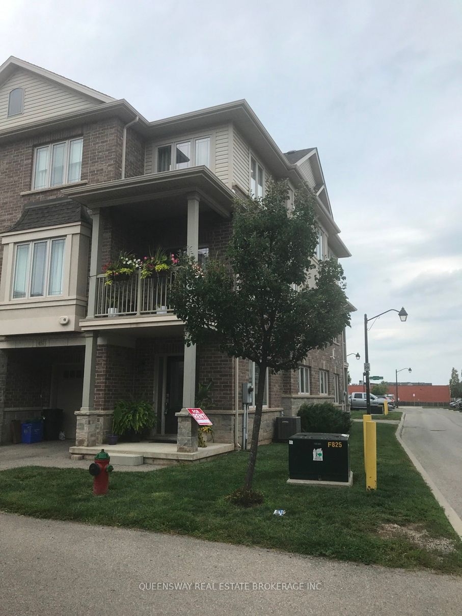 651 Kemp Common