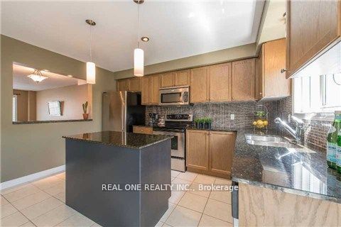 2280 Baronwood Drive 22