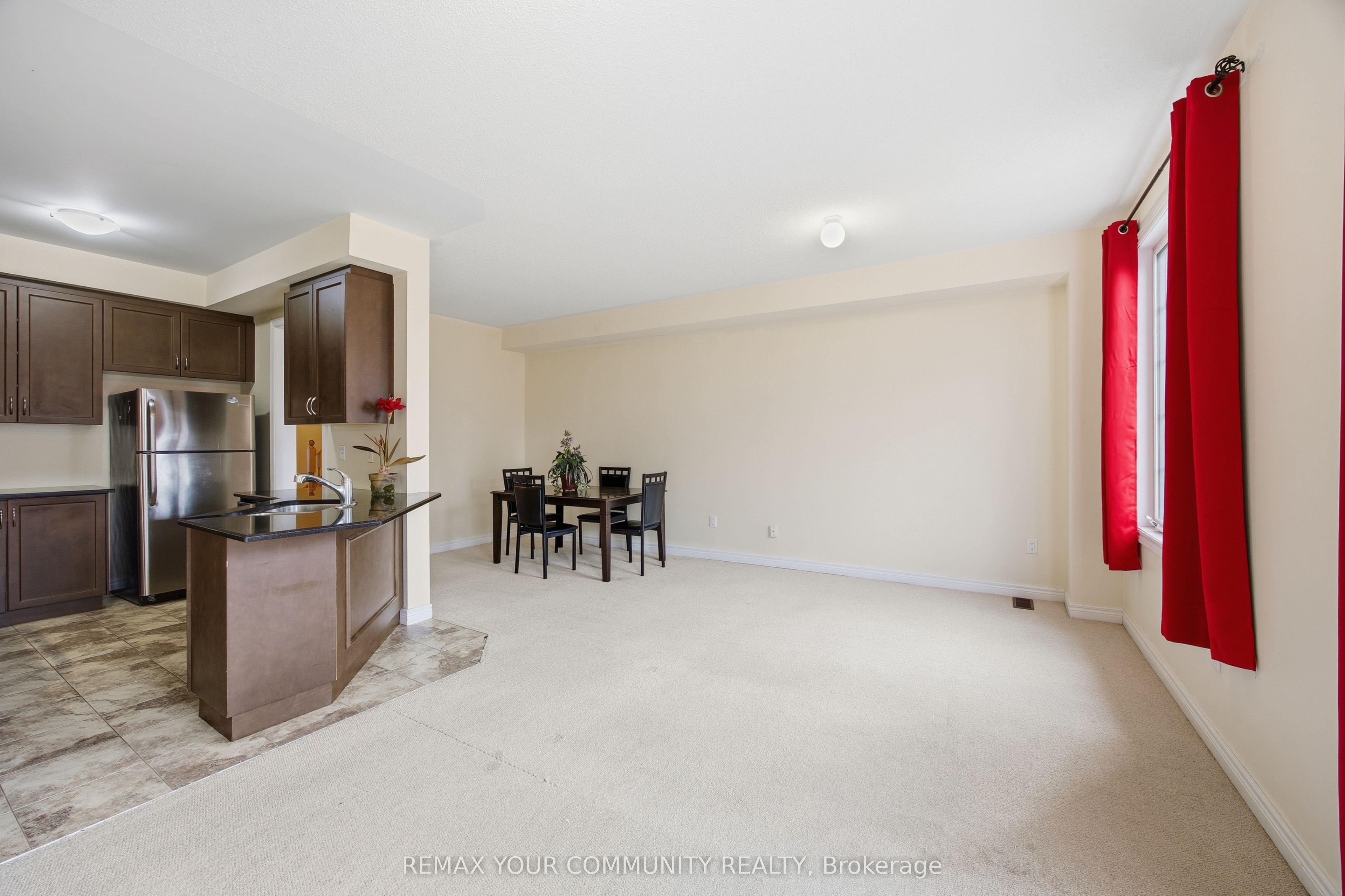 90 SKY HARBOUR Drive